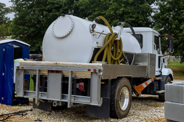Portable Toilet Options We Offer in New Middletown, OH